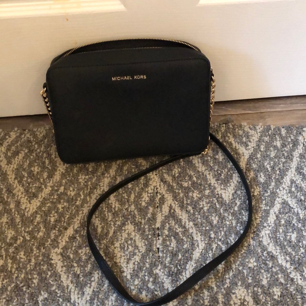 Michael Kors shoulder bag like new